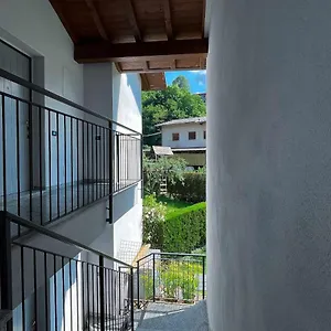 https://la-spiaggia-apartment.it-lombardy.com